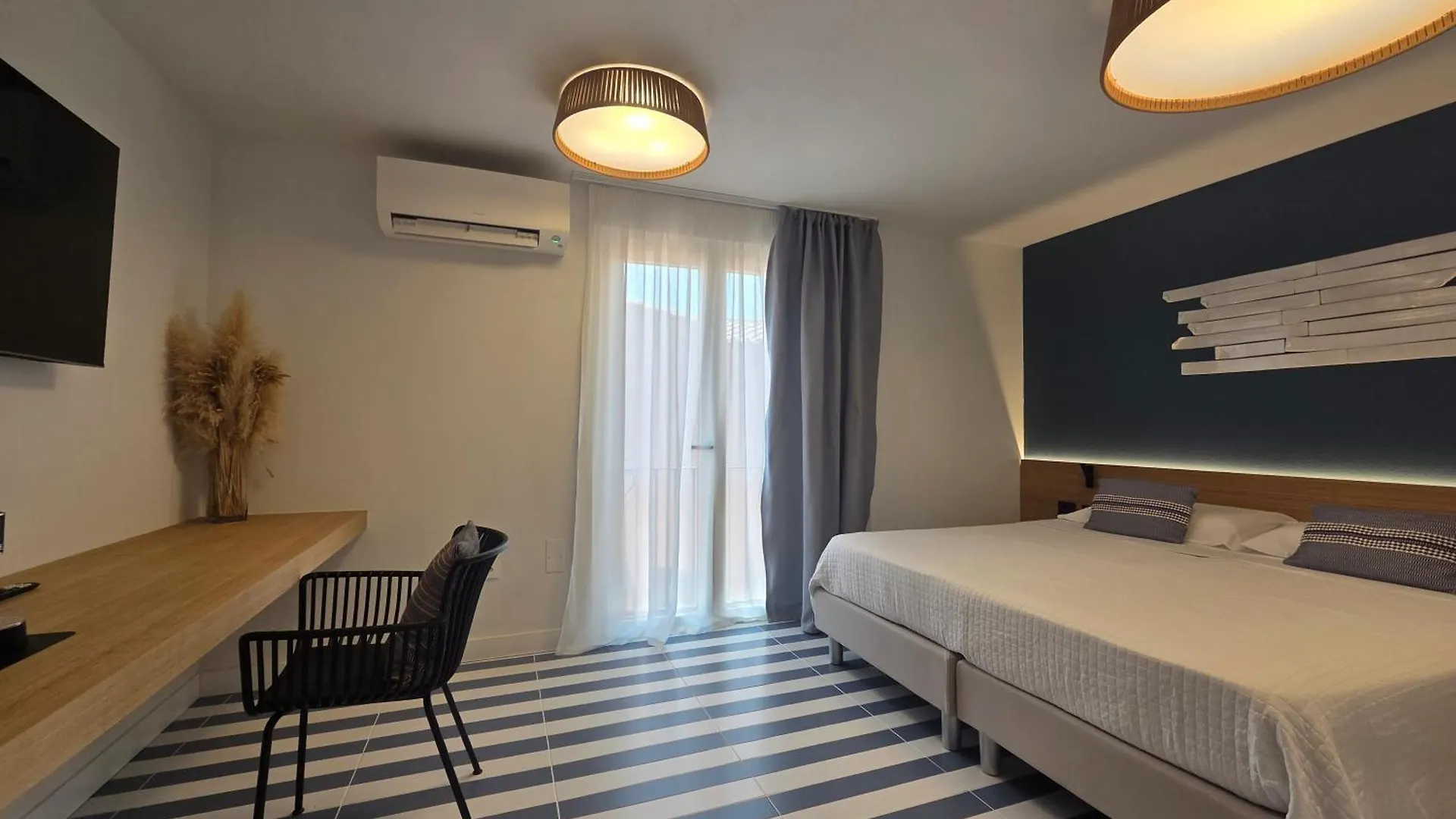 Valesmeralda Boutique Rooms, Porto Cervo Marina ゲストハウス